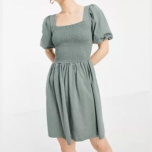 3) Vero Moda - Puff Sleeve Mini Dress - Size M